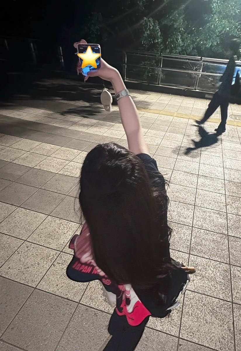 nl09s2's tweet photo. 今回のDETOXツアーがこんなに幸せで楽しかったのはあんりちゃんと一緒だったからだよー😿
叫んでヘドバンして一緒に全力で楽しんでくれる最高のお姉ちゃん✨✨️
一緒にライブ行けて本当に楽しかった大好きすぎる来年もまた絶対ライブ行こうね❤️‍🔥
@an_10969_ https://t.co/XzpTDsogSA