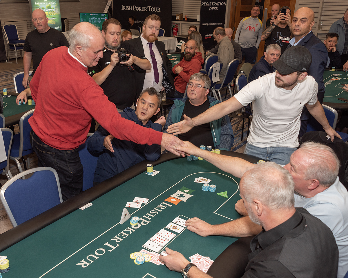 livepokerup's tweet photo. 💥Bubble Burst in the Donegal Main Event Final - Harry Bradley Out in 46th
♦A brave move by Harry going All In on the bubble with 5 2 off suit. He ran into JJ and board did him no favours.
Live Clock https://t.co/cx9P0Gvfue
#IrishPokerTour #DonegalPokerFestival #donegal https://t.co/YxOz60mthk