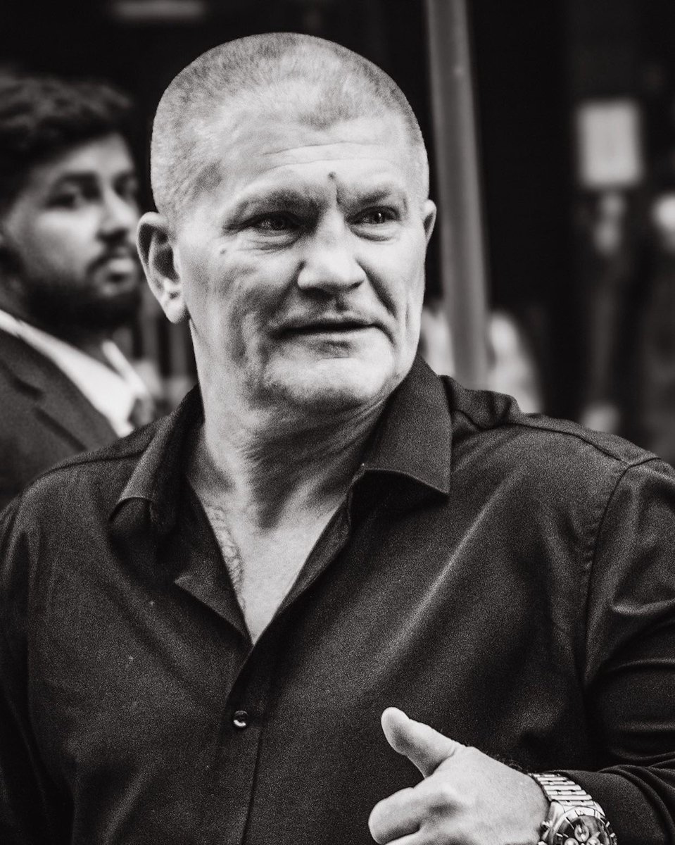 PhotoAdamBrooks's tweet image. Remembering Ricky Hatton — a champion inside the ring, a people’s fighter outside of it. Grateful to have captured him outside Wembley in recent weeks. 🥊
@HitmanHatton 

#rickyhatton #hitmanhatton #boxing