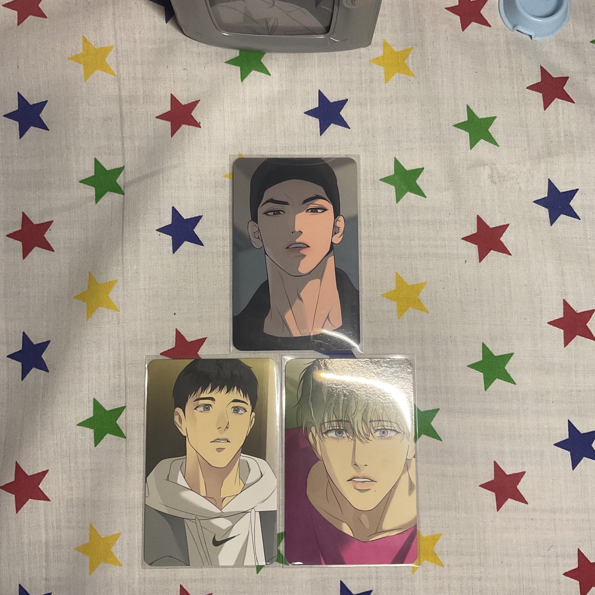 มาค่าา แจกเนื่องจากวันเกิดเค้าเอง🥳🤍 1คนได้ทั้ง3ใบเลยค่า
กติกา:รี+เฟบ+ป้ายยามันฮวาที่ชอบสักเรื่องนึงหรือใครอยากจะอวยพรเค้าก็ได้นะคะเต็มที่เยยย ขอบคุณล่วงหน้านะคะ💖 🥺
👉🏻สงวนสิทธิ์ให้เฉพาะด้อมมันฮวาเท่านั้นนะคะ👈🏻
📍สุ่ม: 16/09/68 21.00น.ค่า

#KGมาแจก #ตลาดนัดmanhwa #ตลาดนัดมันฮวา