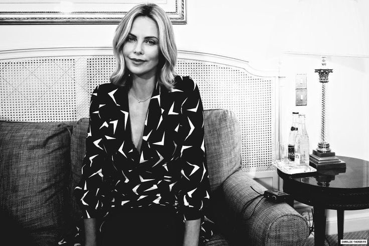 Charlize Theron (@hqbbeef) on Twitter photo 