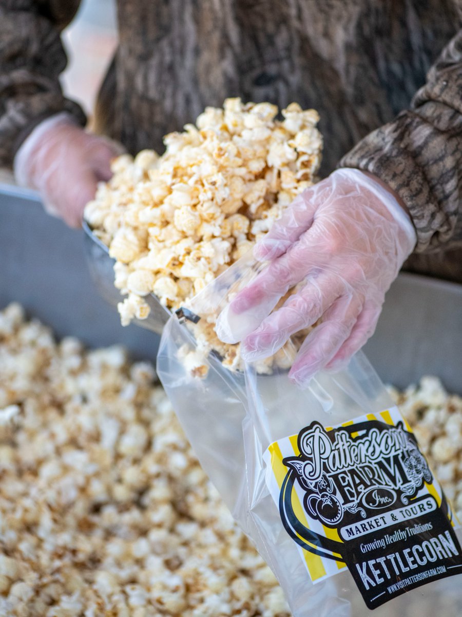 🍿 The smell of fresh kettle corn is in the air! Sweet, salty, and crunchy, it’s the ultimate snack while wandering through the farm. Grab a bag to enjoy now and an extra one to take home — trust us, it won’t last long!