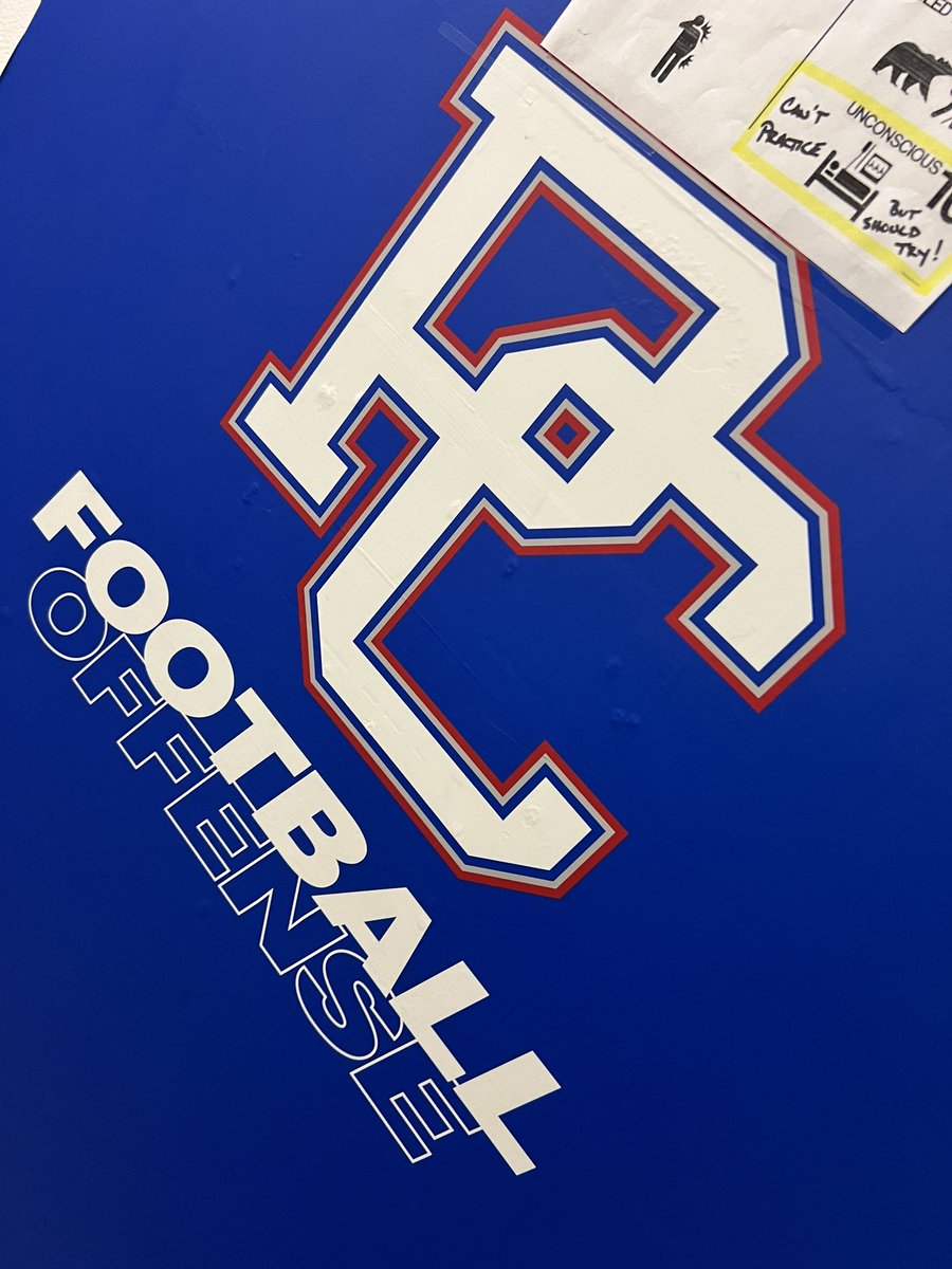 I had a great night last night at <a href="/BlueHoseFB/">PC Football</a> Thank you <a href="/devinbice88/">Coach Devin Bice 🏈</a> for the invite down, and <a href="/lexifornshellFB/">Lexi Fornshell</a> for showing us around campus!