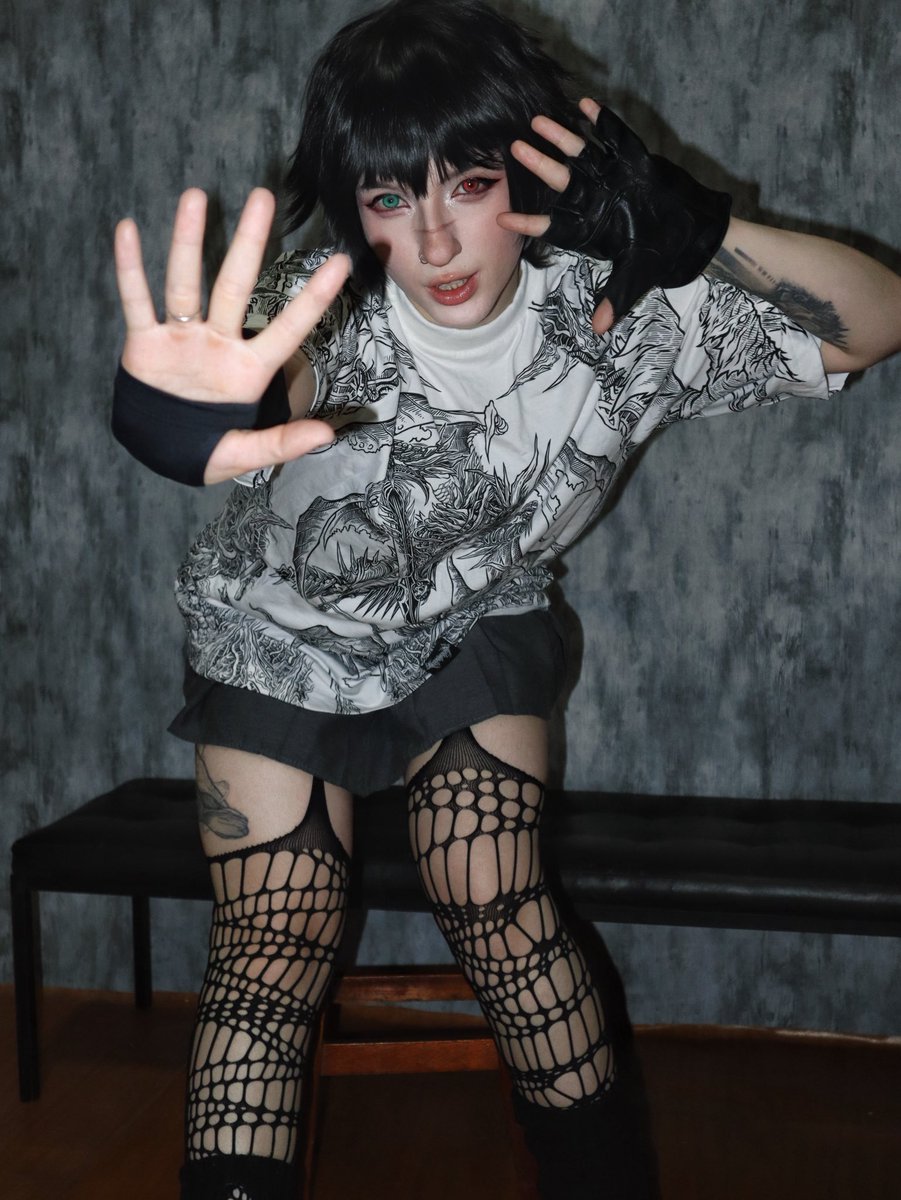 AkemySama's tweet photo. Nu metal Lady https://t.co/G88yQ8wi5v