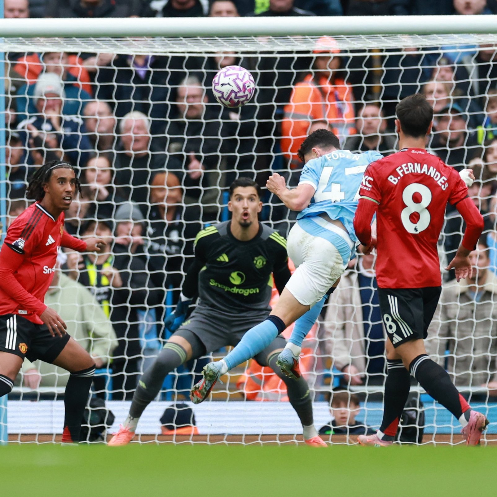 Manchester City vs Manchester United, Premier League 2025-26 LIVE Blog Phil Foden scores for City