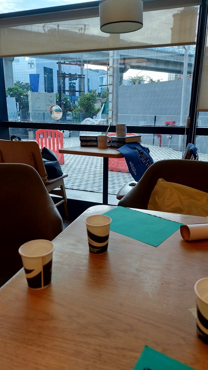 Attended the book launch event of Dan Brown's latest book The Secret of Secrets, hosted by the lovely Alina Khan. What a day!