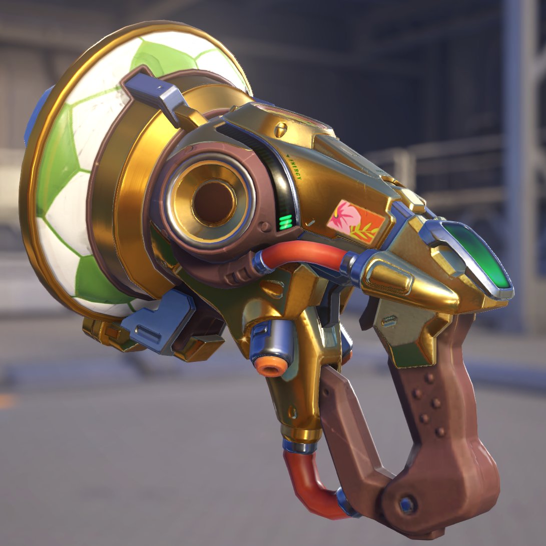 they didn't update the gold weapon for this recolour so the flower design gets put inside a random square 😭