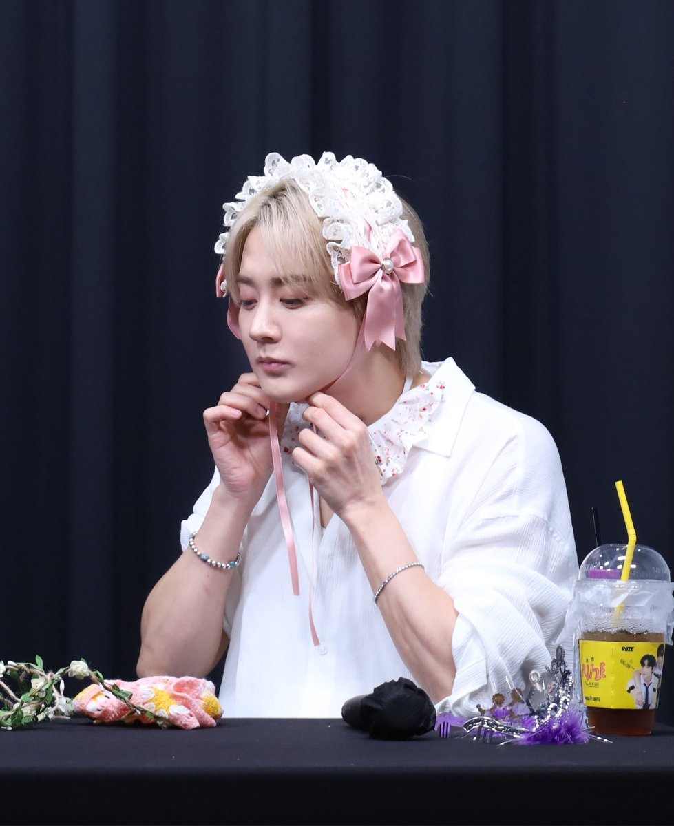 너무 공주님이라 안반할수가 없음
#천지 #틴탑