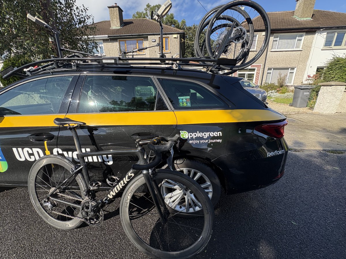 First race of the season today with <a href="/goapplegreen/">Applegreen</a> onboard! Delighted to have their support behind Ireland’s most successful university cycling club, and the reigning Irish national team champions 🍀