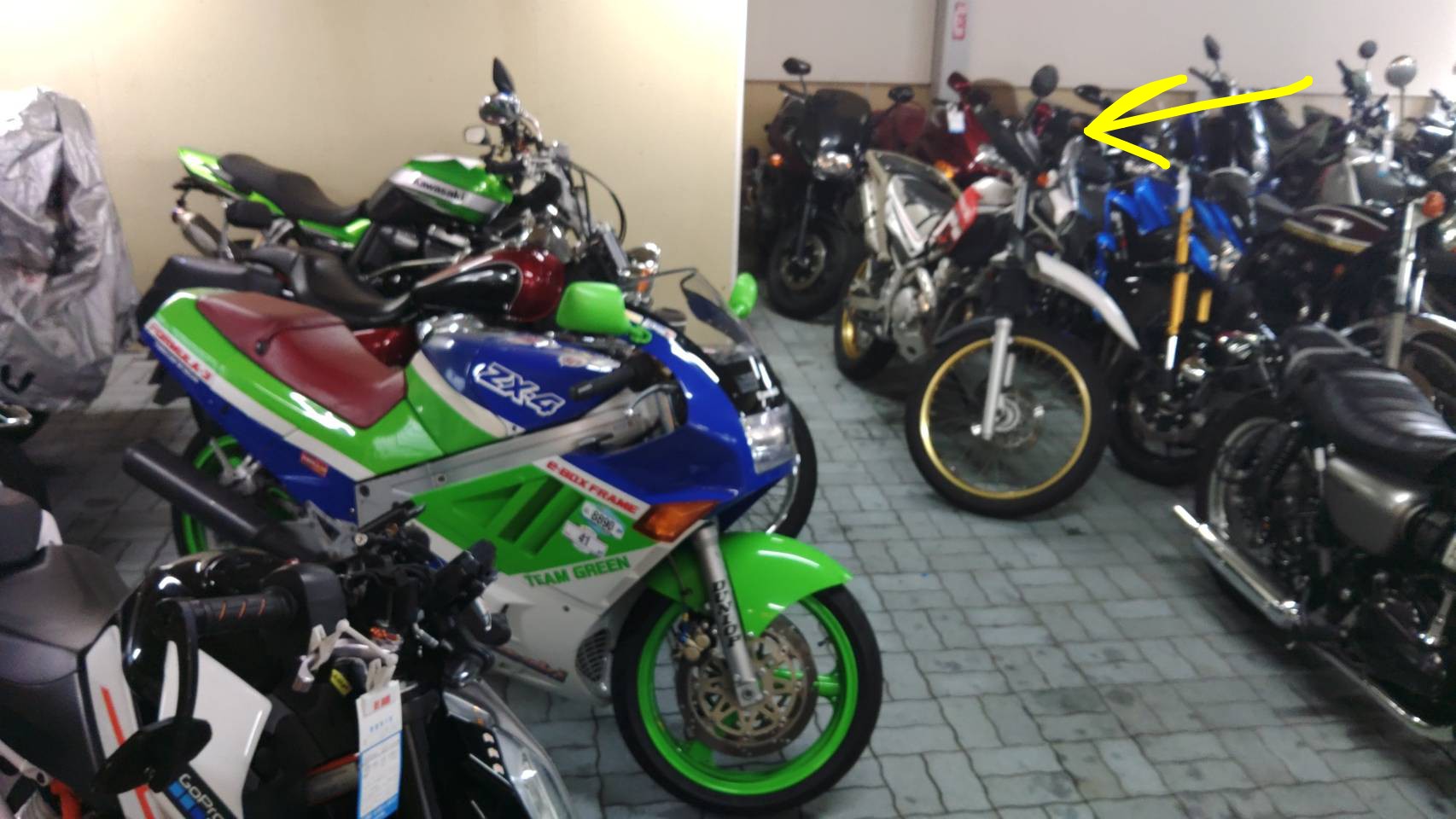 11.little＿2018様 Kawasaki ZX11 Ninja & ZZR1100 Accessories | Moto