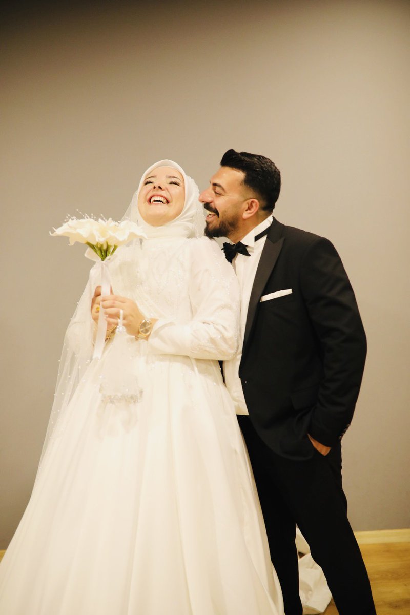 M, yani güneş kadın kabulü. yani dünyadaki dengim: yani aşk. gün sonu ve ömür yazgısı. seninle yeniden başladığım bu hayat. M. yani sevgili Mikail, ilk kez hiç ölmeyen Mikail.