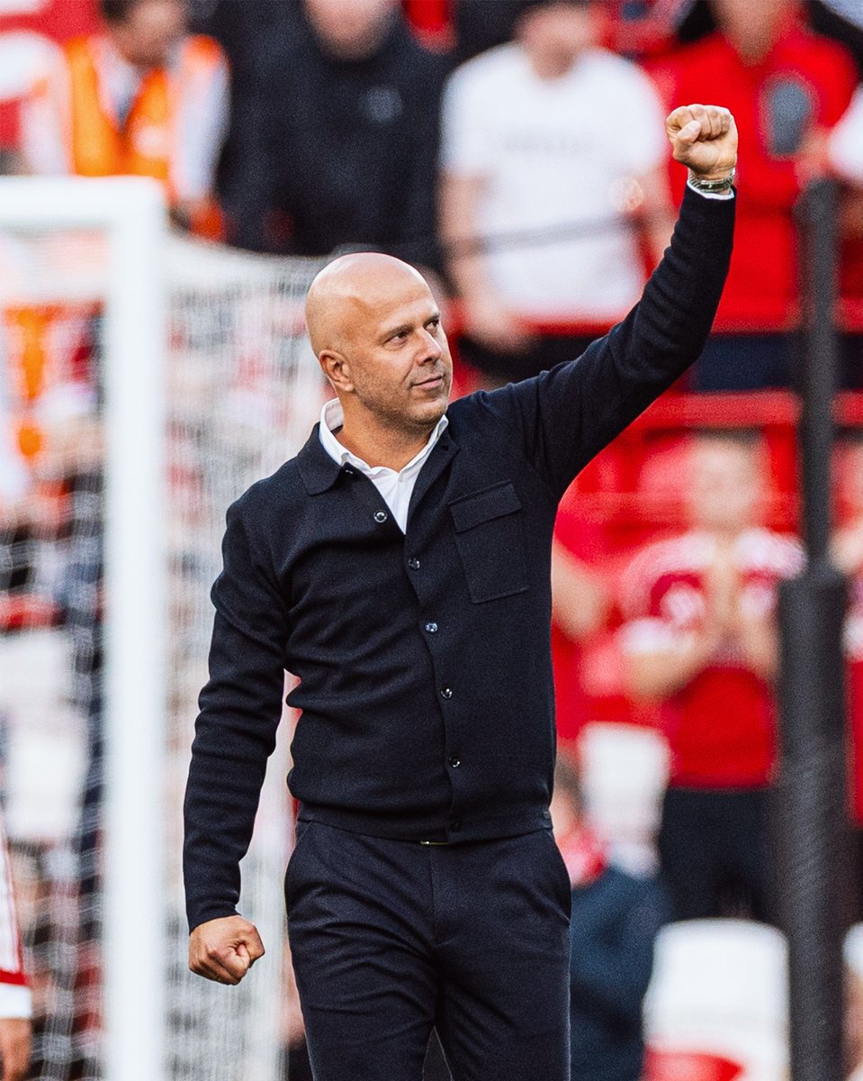 Arne Slot sur sa décision de remplacer Milos Kerkez :

« C'est parce qu'il a reçu un carton jaune. Avec Milos, je ne peux jamais être sûr qu'il ne commettra pas la faute suivante... ! »

[🎙<a href="/SkySportsPL/">Sky Sports Premier League</a>]