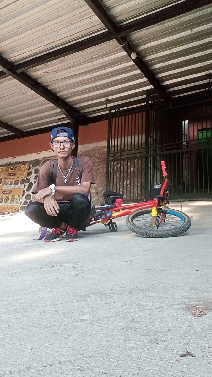 ali_channel30's tweet image. Goes gays 
.
#semuaorang #pengikut #sorotan