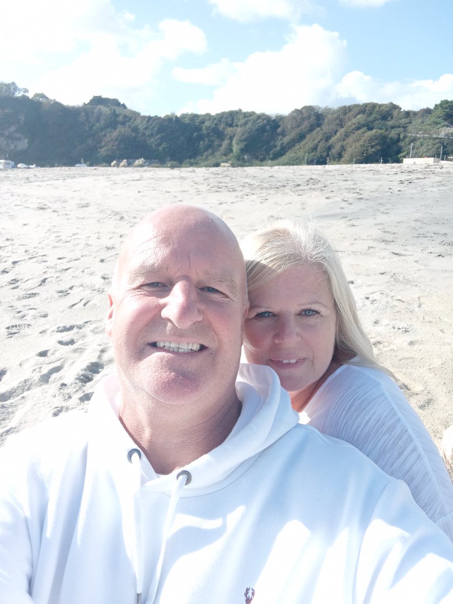 AndyGill4231's tweet photo. A big contrast in yesterday's weather compared to today at Carlyon Bay in Cornwall. Enjoyed the last Summer beach trip of 2025 and a chilled visit into Charlestown with the lovely Mrs G. https://t.co/tRscBqdihh