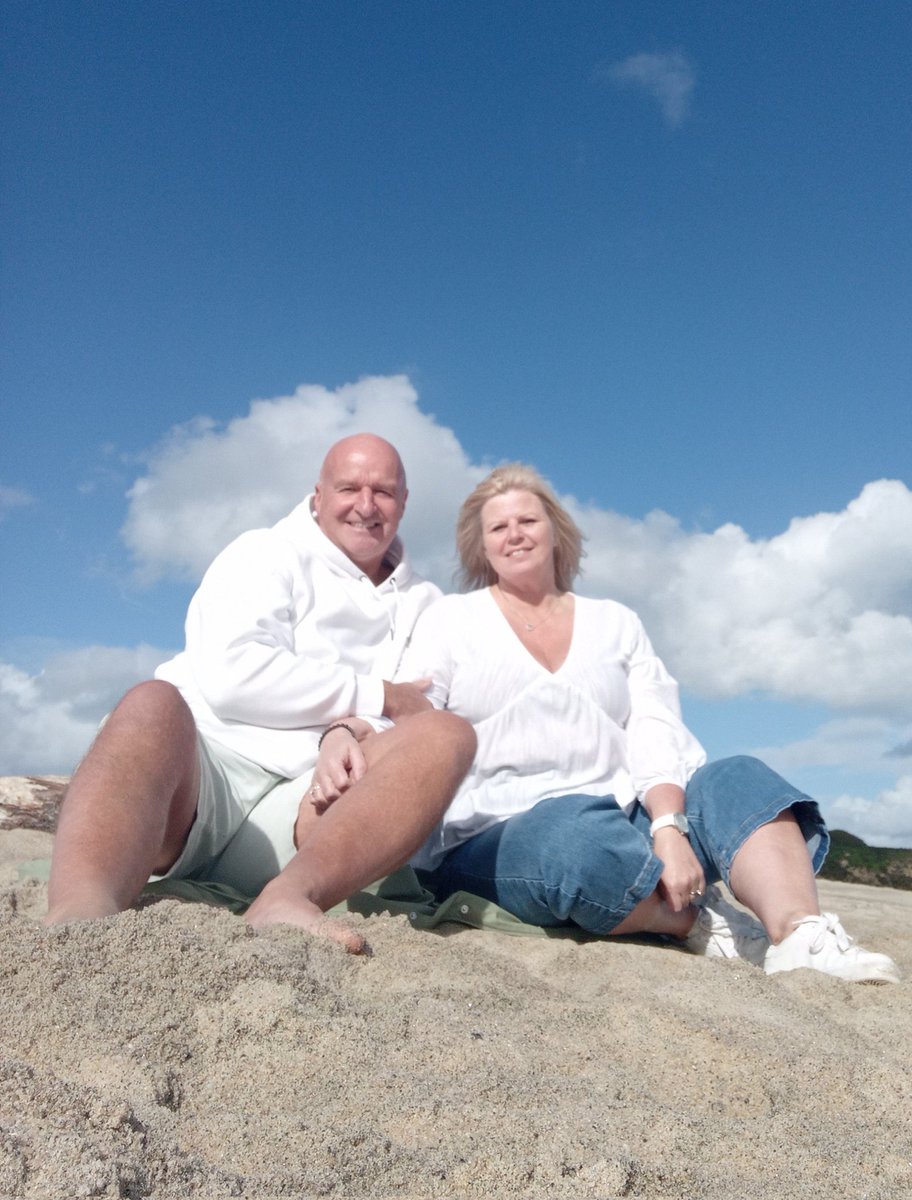 AndyGill4231's tweet photo. A big contrast in yesterday's weather compared to today at Carlyon Bay in Cornwall. Enjoyed the last Summer beach trip of 2025 and a chilled visit into Charlestown with the lovely Mrs G. https://t.co/tRscBqdihh
