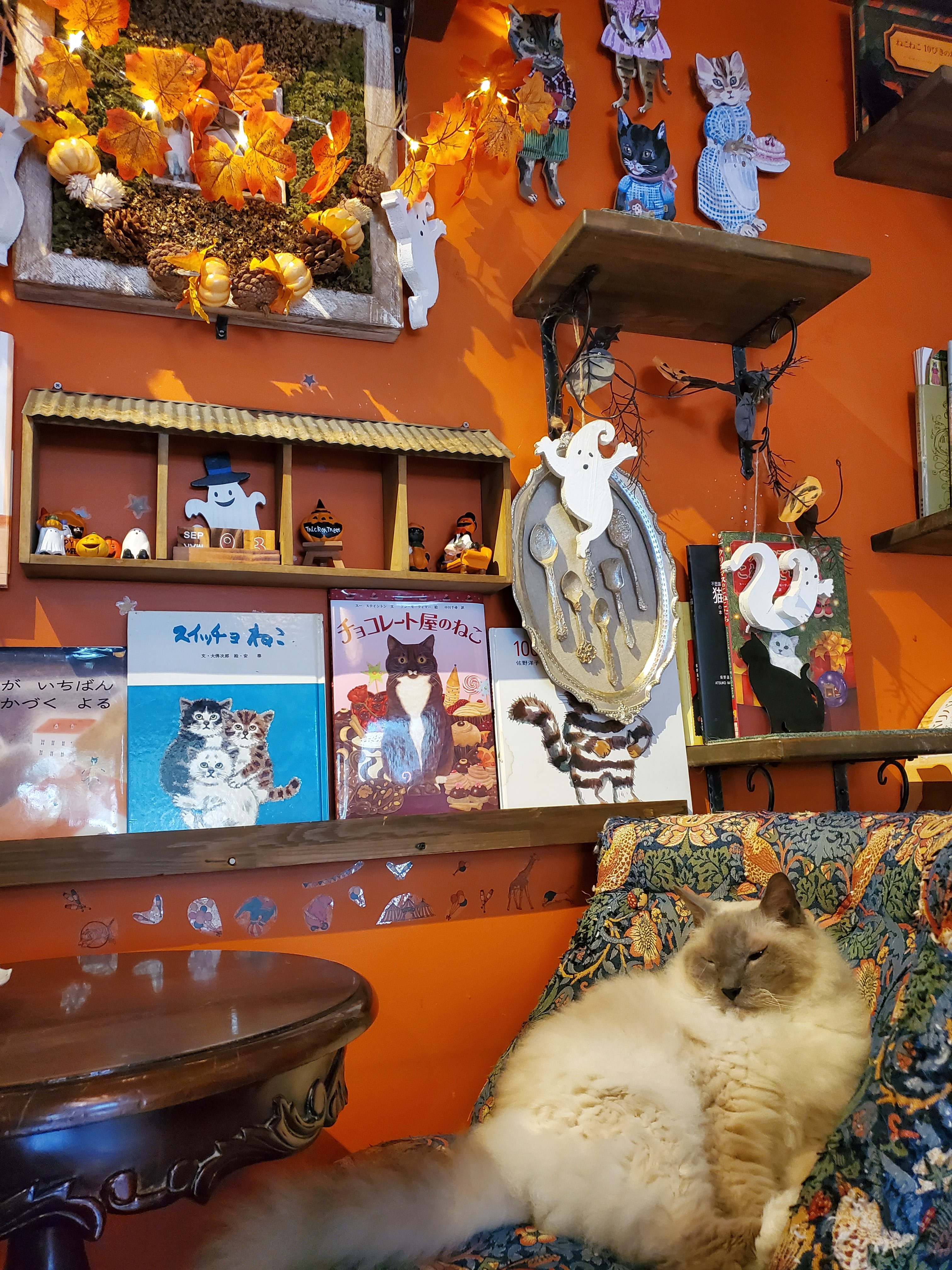 半額SALE】149,060→ 74,530猫油絵『猫珈琲店』 74,530猫油絵『猫珈琲