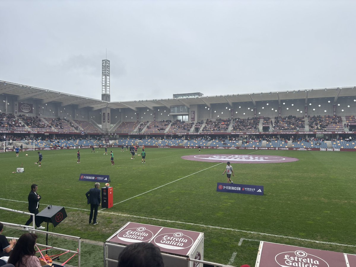 cristobaljuncal's tweet photo. Ya preparados para el @PontevedraCFSAD vs @CDTOficial   Suerte a los dos! A disfrutar de un partidazo. https://t.co/wWZIuJO103