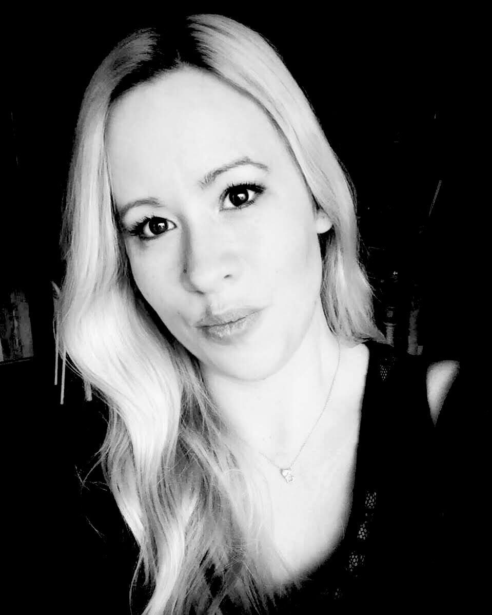 Nachttreue's tweet image. 🎼 You are everything 
I never knew I needed…
But everything I always wanted 🎶

#SundayMood #BlackAndWhitePhotography