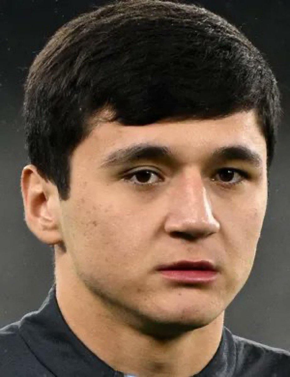 EtihadPapers's tweet photo. Wall of Manchester🧱 https://t.co/iZ1AowJK1y