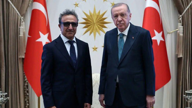 xco1905's tweet image. Fenerbahçeyi el birliğiyle şampiyon yapacaklar.