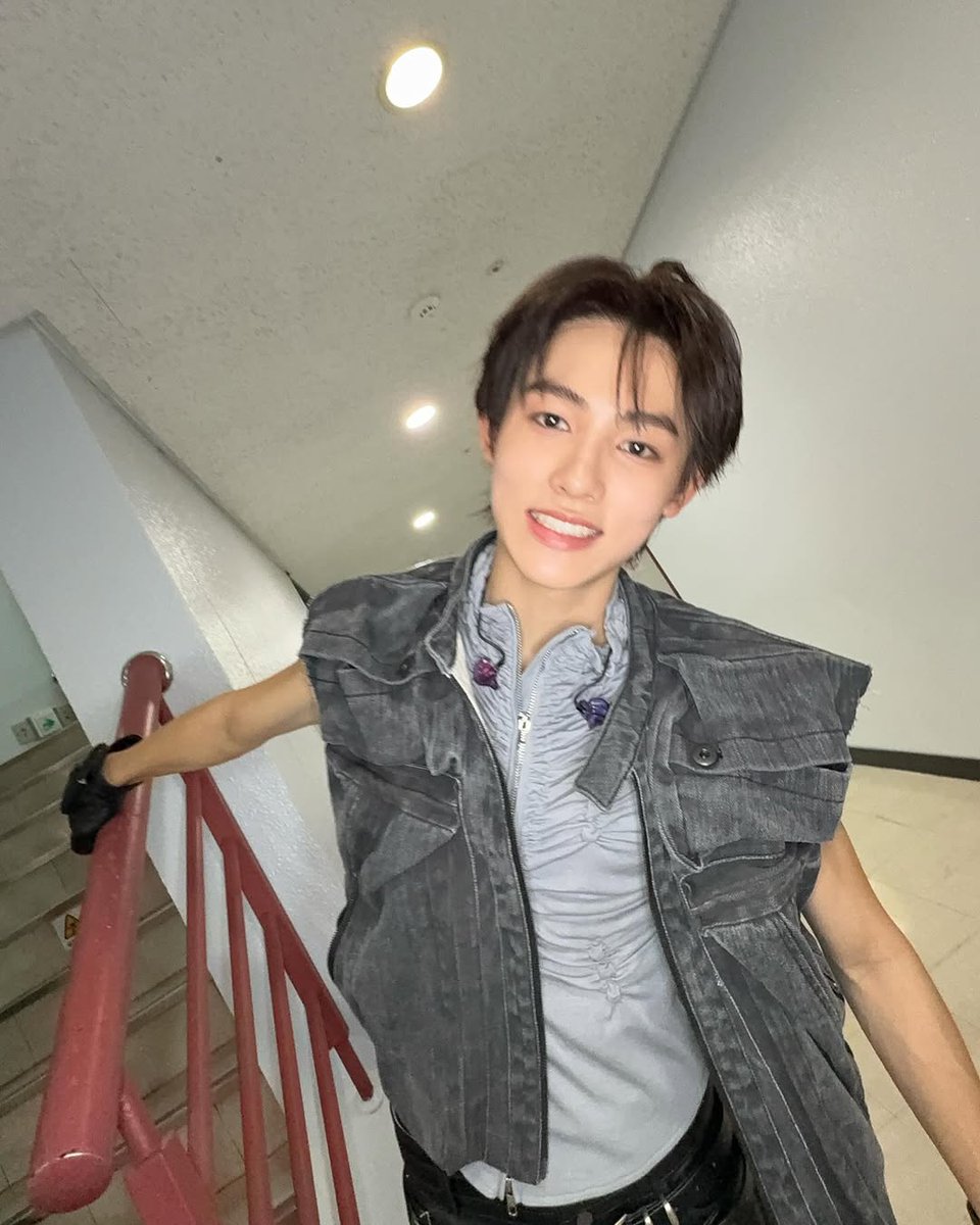 SEONGHYEON. tweet media