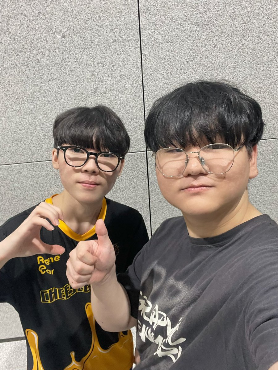 모비즌 tweet media