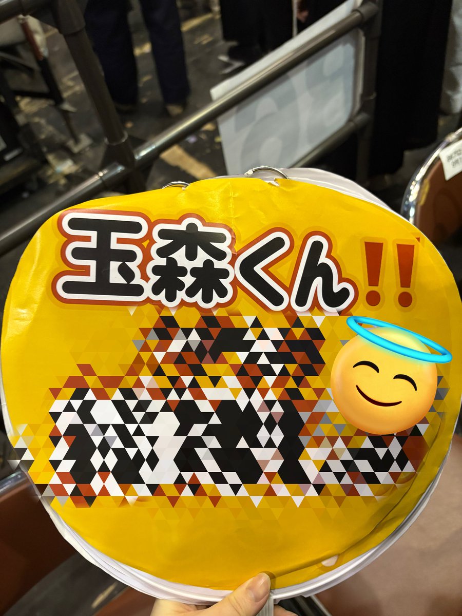 つちこ tweet media