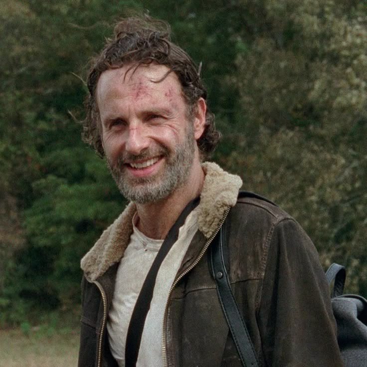 happiest of birthdays to mr andy lincoln! thank you for bringing rick grimes to life with your immeasurable talent and dedication. you are what makes him television’s best protagonist. 💌