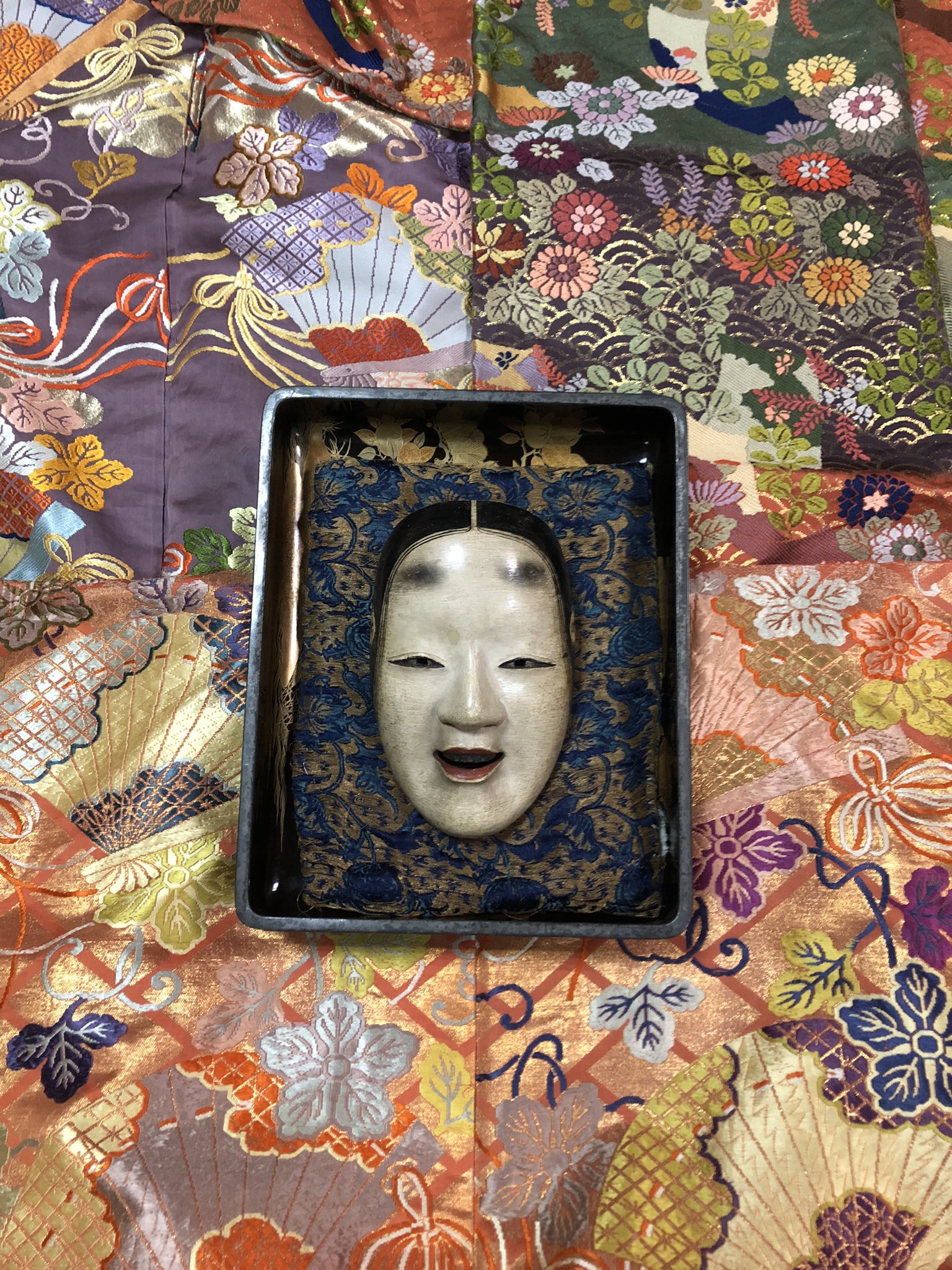 幕末〜明治期 染錦 大鉢 川海老 青海波 桜文様 鳥に