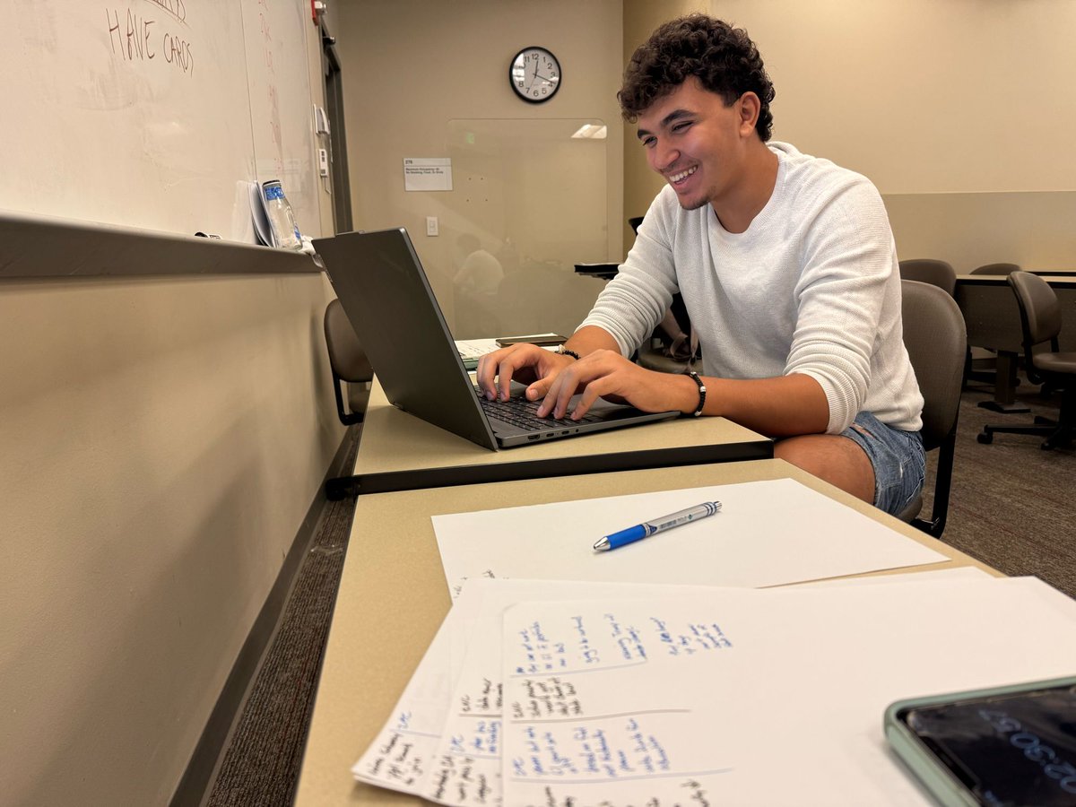 Hoo hoo hoo hoosiers have made it to day three. Adam and Ally are debating in elimination debates this morning with the chance to win it all. Updates to come!

Photo of Adam prepping for the 2AR.