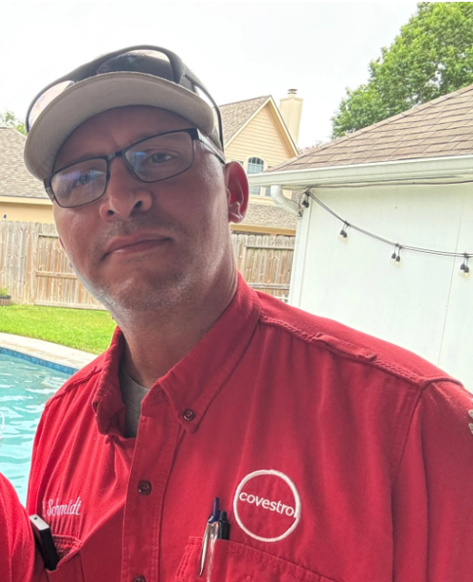 Ange_Loiseau's tweet photo. When disaster strikes, @CovestroUS employees step up. Bryan in TX & Jason in WV showed courage & compassion after devastating floods. Through #10for10, every hour volunteered = 10 meals donated. Real impact, beyond the workplace! https://t.co/ke0yP8u1DC https://t.co/SXVaIFZqsU
