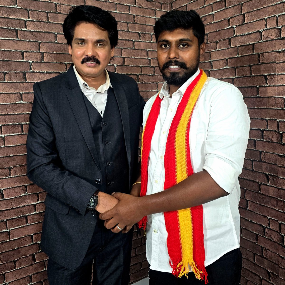 P.G.டிக்சன் பெலிக்ஸ்
இளைஞர் அணி செயலாளர்
தமிழக வெற்றி கழகம் அவர்களுடன் நேருக்கு நேர் விரைவில்..