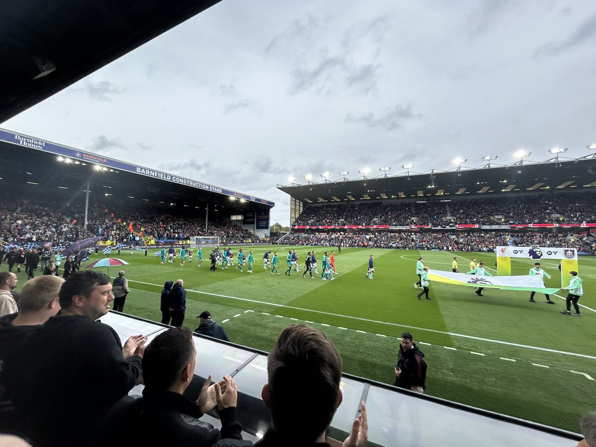 sambrown_020's tweet image. Directors box reds 😎