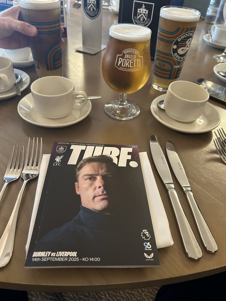 sambrown_020's tweet image. Directors box reds 😎