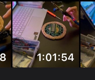 ساعه كاملة بس عشان ألحم قطعة 
وفي النهاية ما اشتغلت، والظاهر المشكلة في الجهاز مو تلحيمي