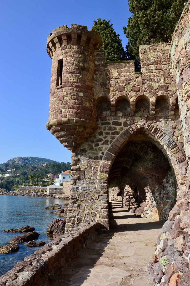 old_world_exp's tweet image. Château de la Napoule, France