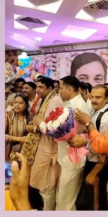 PriyankaBJPGZB's tweet image. आज शहर विधानसभा के यशस्वी विधायक @sanjivsharmabjp  जी को आज ग्रैंड पटेल फार्म पटेल नगर पहुंच कर उन्हें जन्मदिवस की शुभकामनाएं दी।

भगवान श्री राम जी से प्रार्थना है, आप सदैव स्वस्थ,प्रसन्न एवं दीर्घायु रहें।

#SanjeevSharma 
 #birthdaywishes #happybirthday #HBD #explore…