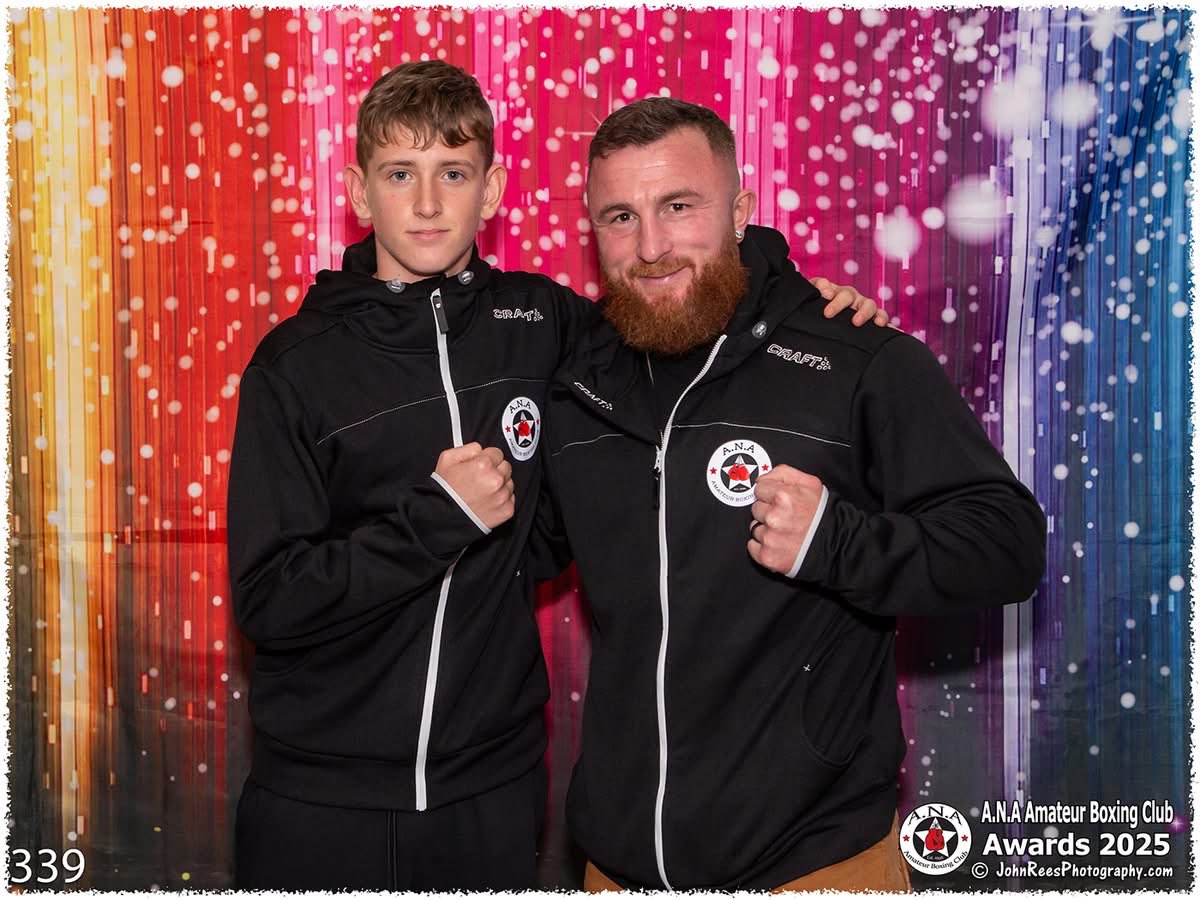Couple of boxing photos of presentation. 💙
