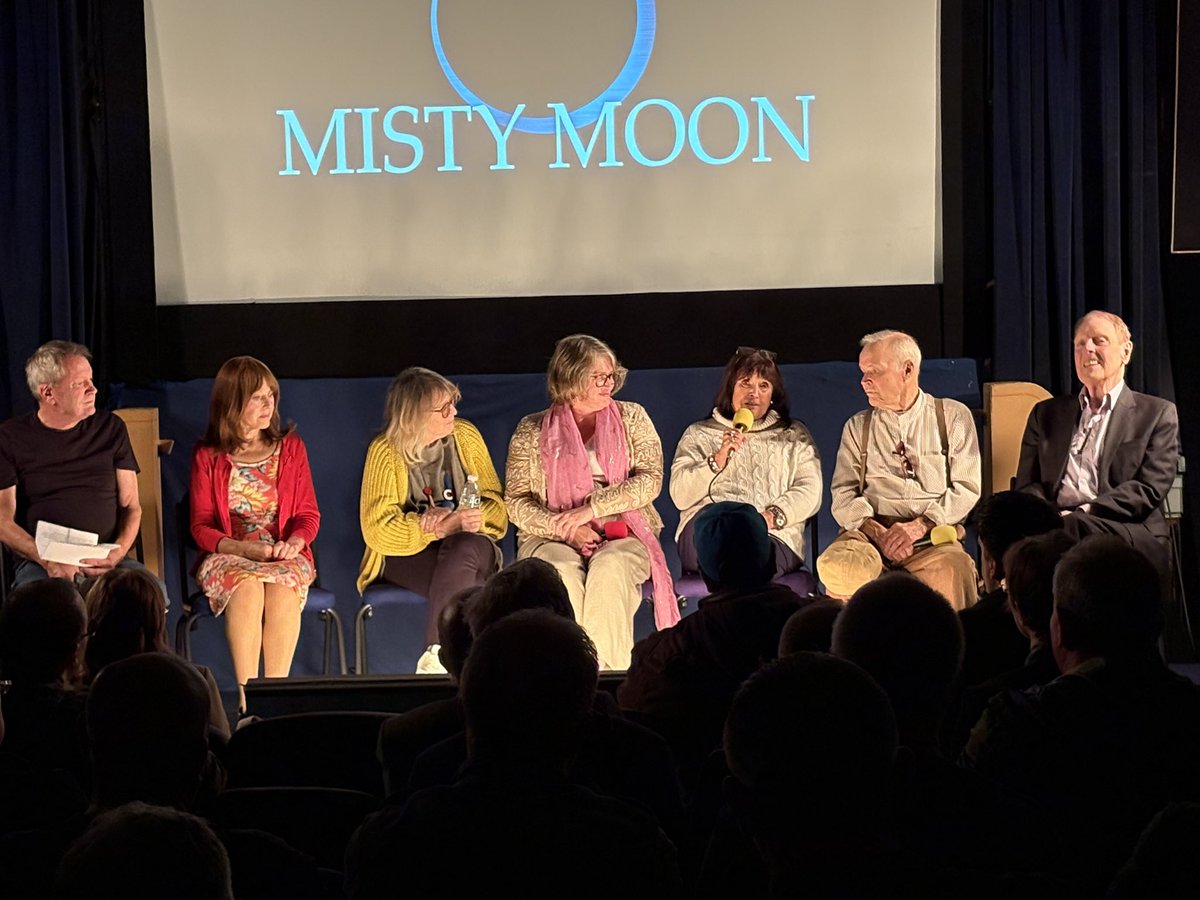 A full house for Misty Moon’s The Sweeney at 50 Reunion <a href="/CinemaMuseum/">The Cinema Museum</a> <a href="/Classicbritcom/">🇬🇧📺 Classic British TV 📺🇬🇧</a> <a href="/dbarrywriter/">DAVID BARRY</a> <a href="/ConfessionsPete/">ConfessionsPete</a> <a href="/sequinedmoon/">Sequined Moon</a> <a href="/GeorgeESweeney/">George Sweeney</a>