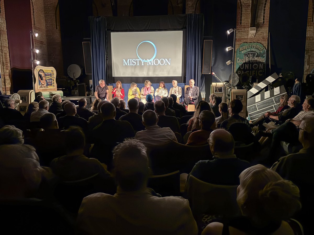 Misty Moon tweet media