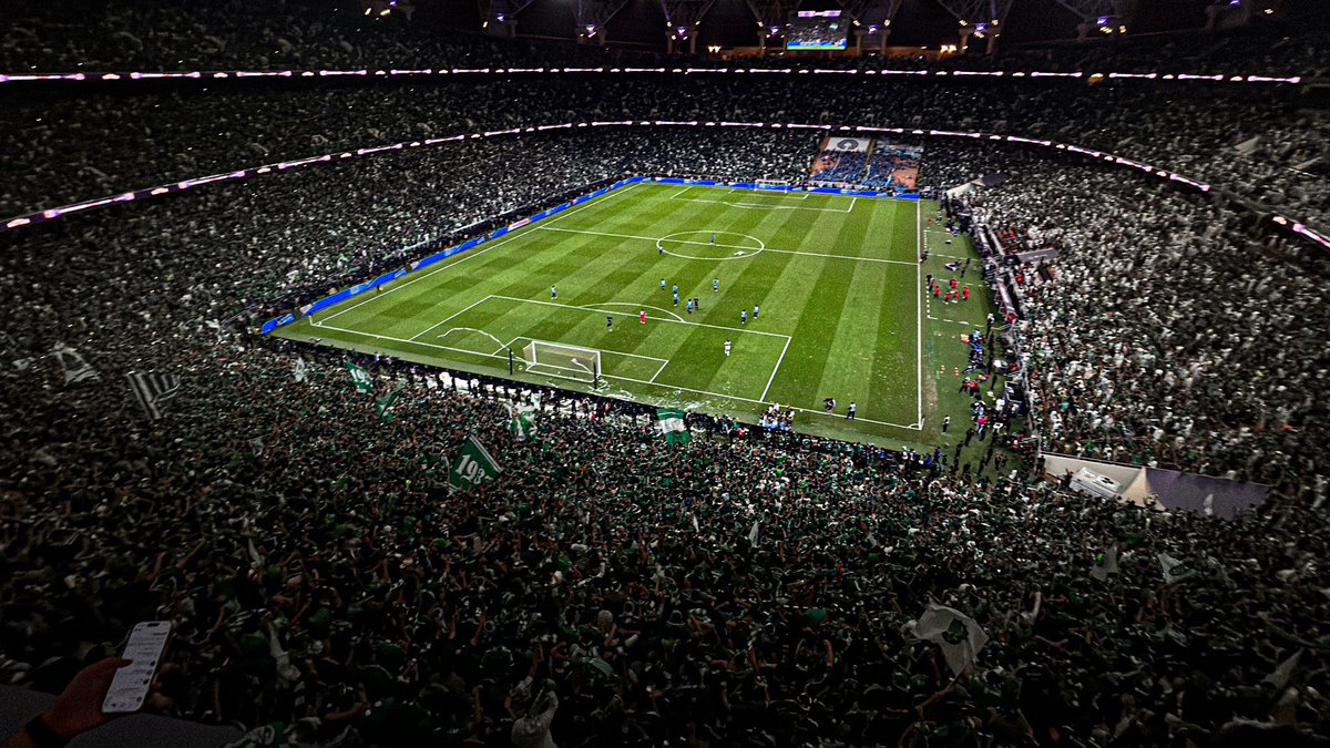 ماذا لو ينتهي التخاذل :

جماهير الأهلي تنفذ جميع التذاكر غدًا وتستقبل الاعبين الجدد وانتصار اول للفريق ويذهبون للقارات بروح عالية 😓💚

هل تحصل انتفاظة للتاريخ ؟👀

🎟️ || 
webook.com/ar-SA/events/a…

#TTT وعبر الزمان سنمضي معًا 💚