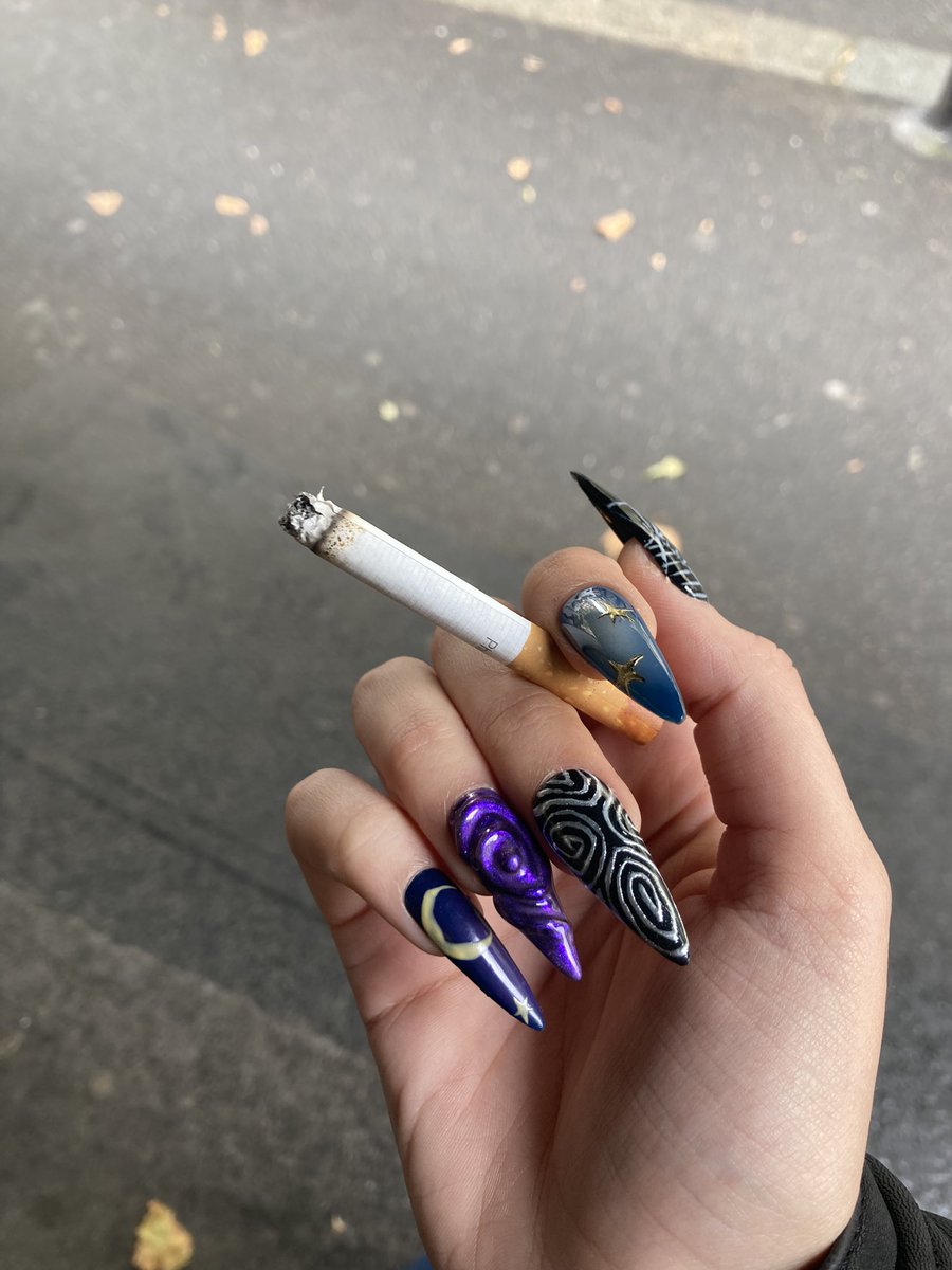 escargodzilla's tweet image. #cliente