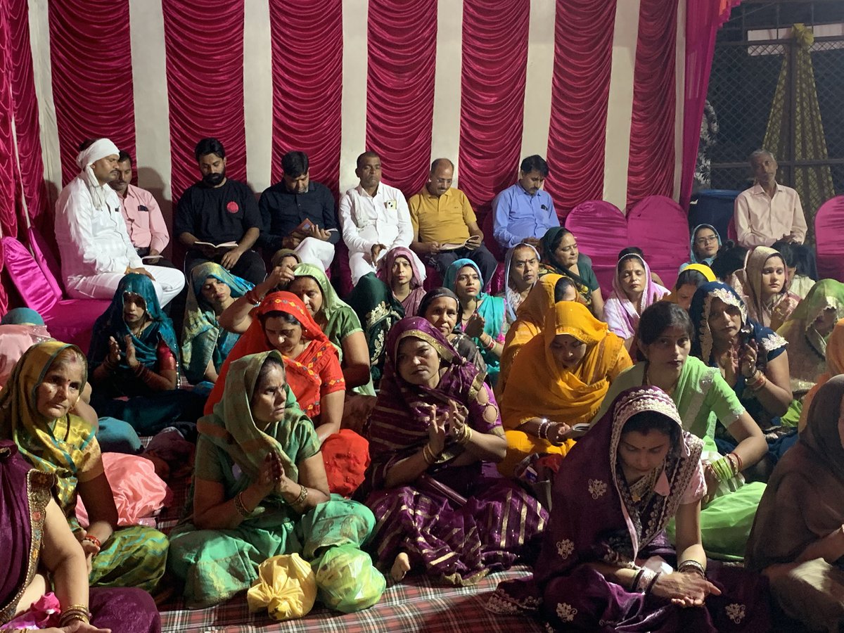 आयोजक:-श्री भुवनेश मिश्रा जी  परिवार के यहाँ 🚩कार्यक्रम स्थल:- पक्षमी करावल नगर दिल्ली में 🚩पावन सुंदर कांड के बाद 🚩निःशुल्क सुंदर कांड सेवा समिति ने 🚩पशुपति नाथ नेपाल से आया 🚩रुद्राक्ष रामदरवार परिवार 🚩को सप्रेम भेंट किया 🚩सुंदर कांड करवाने के लिए संपर्क :-8447777233