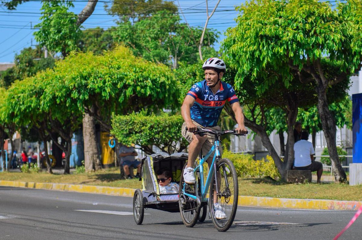 ✨ ¡Gracias por ser parte de Ciclovía Constitución! 🤩

Cada domingo tu energía convierte este espacio en alegría y vida para la capital 💙