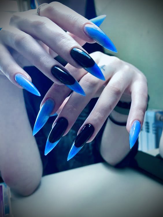 loadingimage_1's tweet image. nails on the wayyy😃