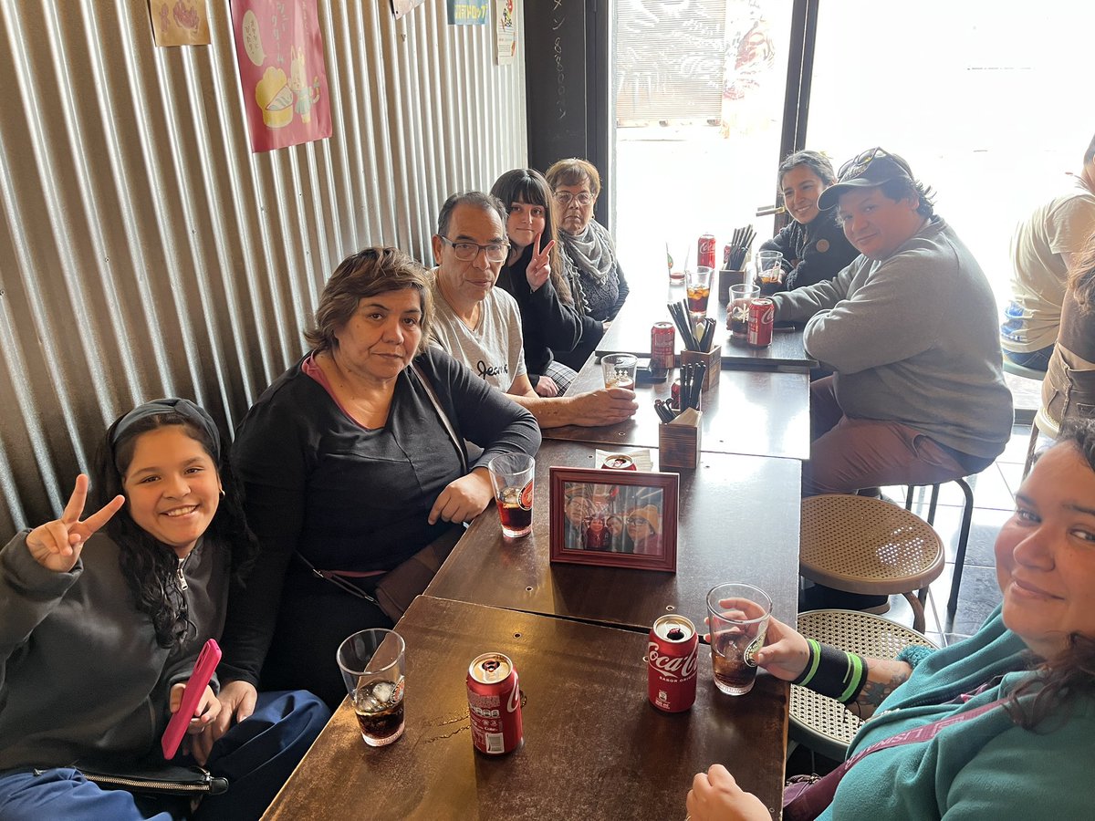 Hoy vino a vernos la familia y amigos de Tomoe/Roro, querían agradecerles a todos por sus mensajes y flores 💕