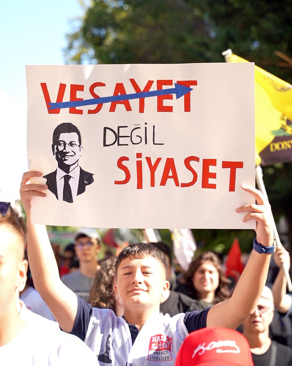 cm_aydin's tweet photo. Biriz, beraberiz; demokrasiye susamış halkın gençleriyiz!

Yıkılmayız, vazgeçmeyiz!

📍Tandoğan Meydanı https://t.co/bz3dTh5di4