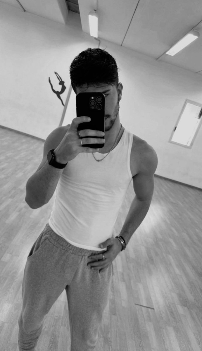 badboymat222's tweet image. 