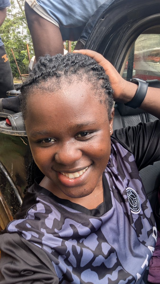 SNjonguo's tweet photo. The price I pay as a girl in bee farming is significant, but I am incredibly proud and passionate about my journey. Iโm ready to share my story, especially with young girls. #BeeFarming #EmpowerWomen #InspireChange https://t.co/hADiT0pJja
