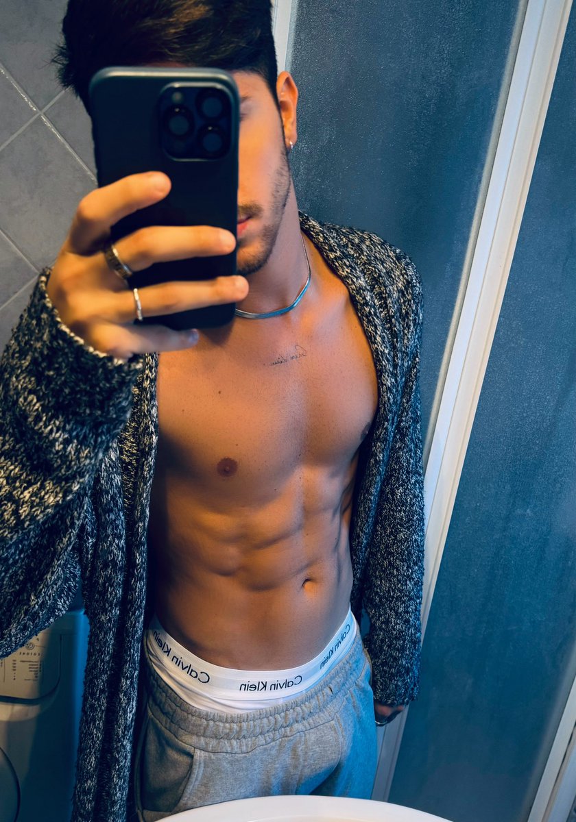 badboymat222's tweet image. 